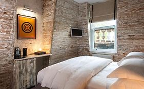 The Tommyfield Hotel  3*